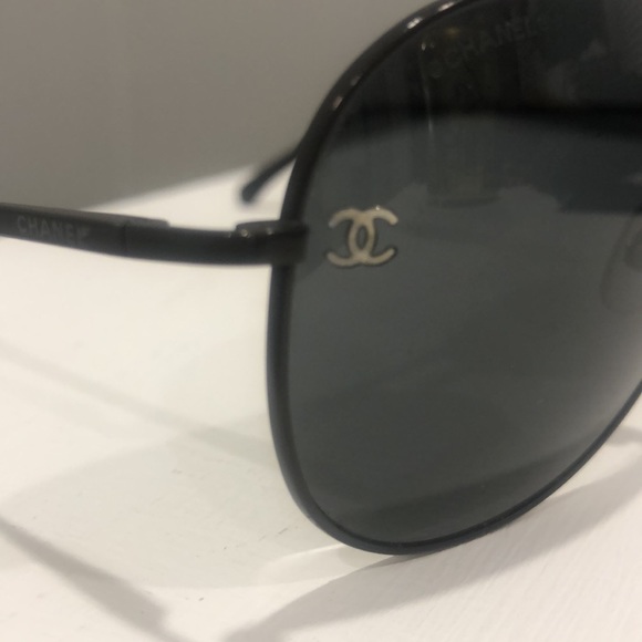 Chanel pilot sunglasses - Picture 3 of 9